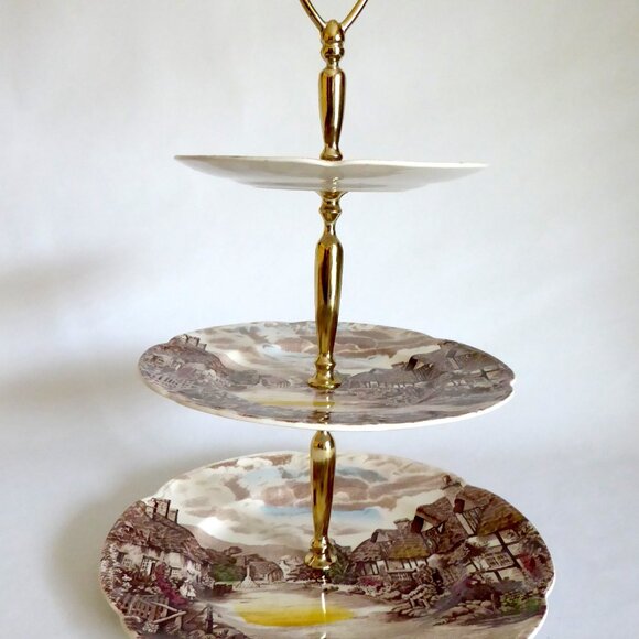 VINTAGE JOHNSON BROS OLDE ENGLISH COUNTRYSIDE 3 TIERED CHINA SERVING TRAY - Picture 3 of 16